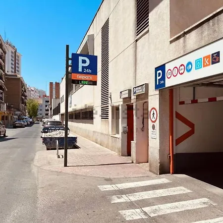 Apartment Perfect Getaway In Triana - 15m Walk Giralda Seville