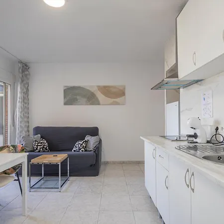 Perfect Getaway In Triana - 15m Walk Giralda