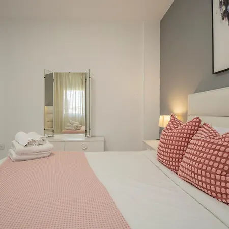 Apartment Perfect Getaway In Triana - 15m Walk Giralda